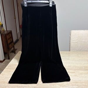 NWOT Beautiful Armani Collezioni black velvet pants. Excellent condition.